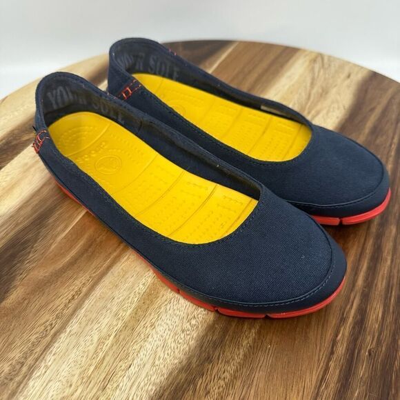 Crocs Stretch Sole Skimmer Flat Walu Busy Day Loafer Slip-On Shoe Blue Red Sz 7 - Picture 1 of 7